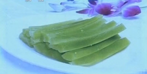 《健康之路》20140412视频笔记:张晔讲《巧吃春季时令菜(二)》莴笋汁,莴苣渣,小水萝卜